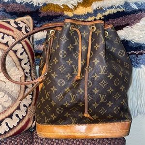 Beautiful Authentic LOUIS VUITTON Noé Bag, Code: AR0957